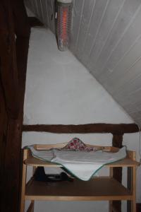 a bunk bed in a room with snow on the ceiling at Bio Erlebnishof Grittel in Grittel
