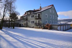 Sieben-Berge-Haus semasa musim sejuk