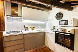 Kuchyňa alebo kuchynka v ubytovaní Luxury Apartment Pantheon