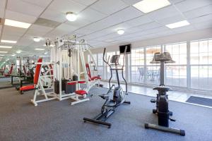 Fitness centrum a/nebo fitness zařízení v ubytování Extend-a-Suites - Extended Stay, I-40 Amarillo West