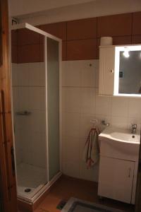 A bathroom at Villa Nefeli