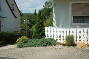 Zahrada ubytování Hotel-garni 'Zum Weinkrug'