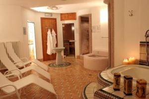 Koupelna v ubytování Hotel Prealpi + 23 fotografií