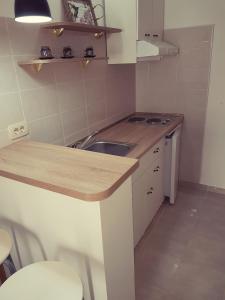 Kuchyňa alebo kuchynka v ubytovaní Apartment Luna