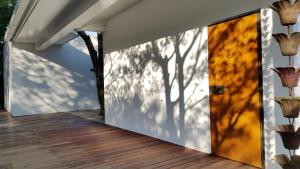 Gambar di galeri bagi Aroundthetree Hermitage di Shitan