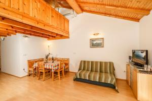 Gallery image of Apartmani Amila-Pisak in Pisak +35 photos