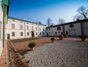 Gallery image of Locanda Ca&rsquo; Rossa in San Giovanni in Croce