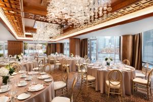 Restaurace v ubytování Shangri-La Vancouver