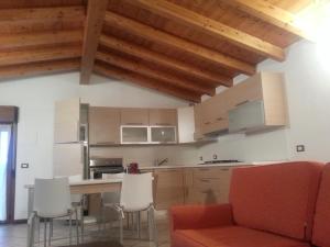 A kitchen or kitchenette at holiday on the island