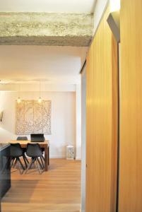 Zdjęcie z galerii obiektu THE BOHO-CHIC OASIS, lovely city center apartment w Maladze