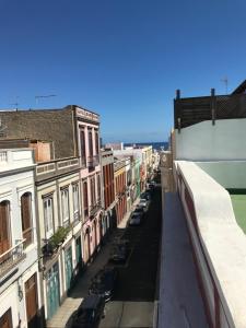 大加那利岛拉斯帕尔马斯景观或在旅馆看到的城市景观