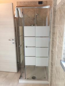 A bathroom at casa stefania