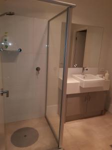 Ванна кімната в Adwaga Lodge