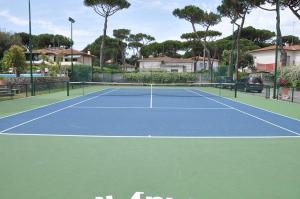 
Attività di tennis o squash presso l'hotel o nelle vicinanze
