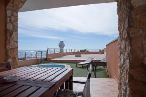 Vista de la piscina de Apartament Casa Neus o d'una piscina que hi ha a prop