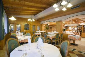 Restaurace v ubytování Hotel Alpi