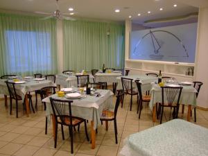 Restaurace v ubytování Hotel Lara