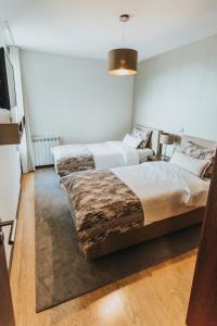 Foto dalla galleria di Magnolia Apartment a Geres Altre 44 foto