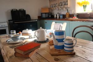 Una cocina o cocineta en Termon House 16 fotos más