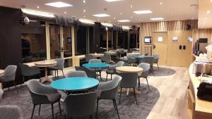 丽布立思酒店的休息区