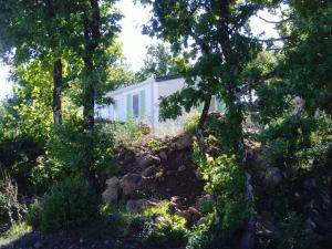 Zahrada ubytování Camping des Templiers - Le Caylar