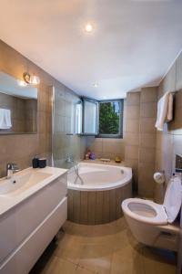 Kúpeľňa v ubytovaní Villa Oliva Rodos