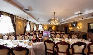 Restoran atau tempat lain untuk makan di *Pirosmani Hotel