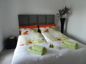 Postel nebo postele na pokoji v ubytování Beach House Nikiti