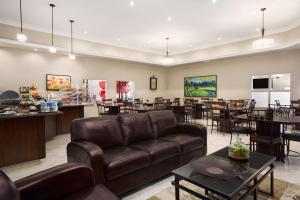 Gallery image of Ramada by Wyndham Emerald Park/Regina East in Regina