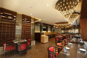 Restaurace v ubytování Ramada Encore Jalandhar