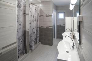 Ένα μπάνιο στο Bloom Inn