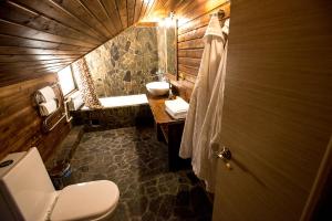 Kupaonica u objektu Nachalnik Kamchatki Hotel