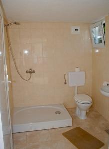 Ein Badezimmer in der Unterkunft Holiday Home Vinac