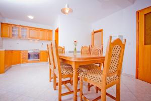 Galeriebild der Unterkunft Holiday Home Vinac in Dazlina