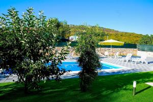 Der Swimmingpool an oder in der Nähe von Holiday Home Vinac