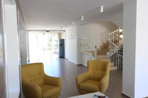 A seating area at Hotel Costa Azahar