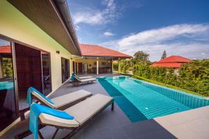 Bazén v ubytování 3 Bedroom Zen Island SDV342-By Samui Dream Villas nebo v jeho okolí