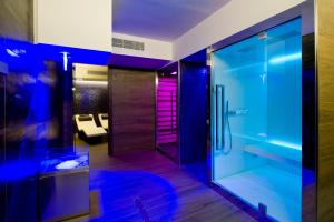 A bathroom at Viola Mhotel