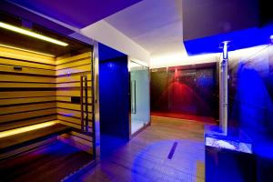 A bathroom at Viola Mhotel