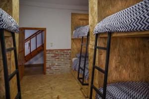 Postel nebo postele na pokoji v ubytování Buff Hostel Tirana