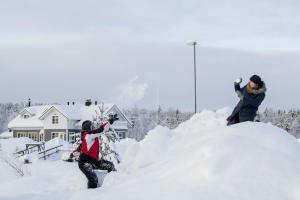 Miekojärvi Resort v zimě