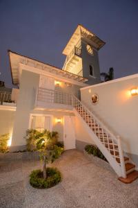 O edifício em que o hotel se localiza