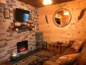 Χώρος καθιστικού στο DreamCatcher Downtown Gatlinburg