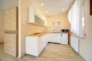 Kuchyňa alebo kuchynka v ubytovaní Apartamenty "MILENA"