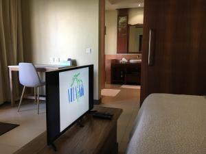 TV a/nebo společenská místnost v ubytování VILLA KIKI Seychelles