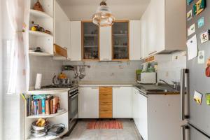 Kuchyňa alebo kuchynka v ubytovaní Apartment KAPO