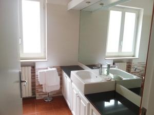 A bathroom at Villa Betta