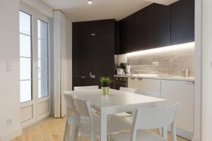 Kjøkken eller kjøkkenkrok på City Stays Alegria Apartments