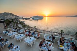 Afbeelding uit fotogalerij van Derici Hotel in Kuşadası