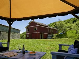 Vonkajšia záhrada v ubytovaní Holiday Home in Corvara with Pool and Barbecue